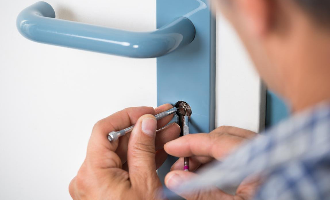 Looking For An Affordable And Efficient Emergency Locksmith?